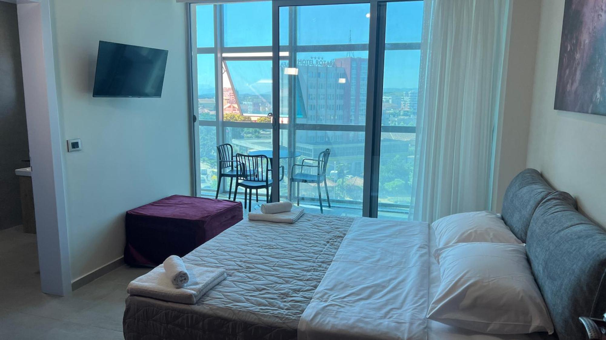Stay-Five Rooms & Apartments Shkodër Dış mekan fotoğraf