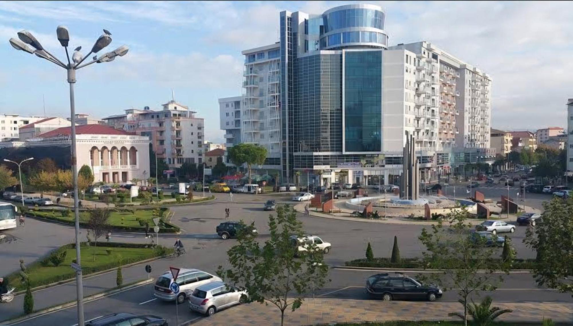 Stay-Five Rooms & Apartments Shkodër Dış mekan fotoğraf