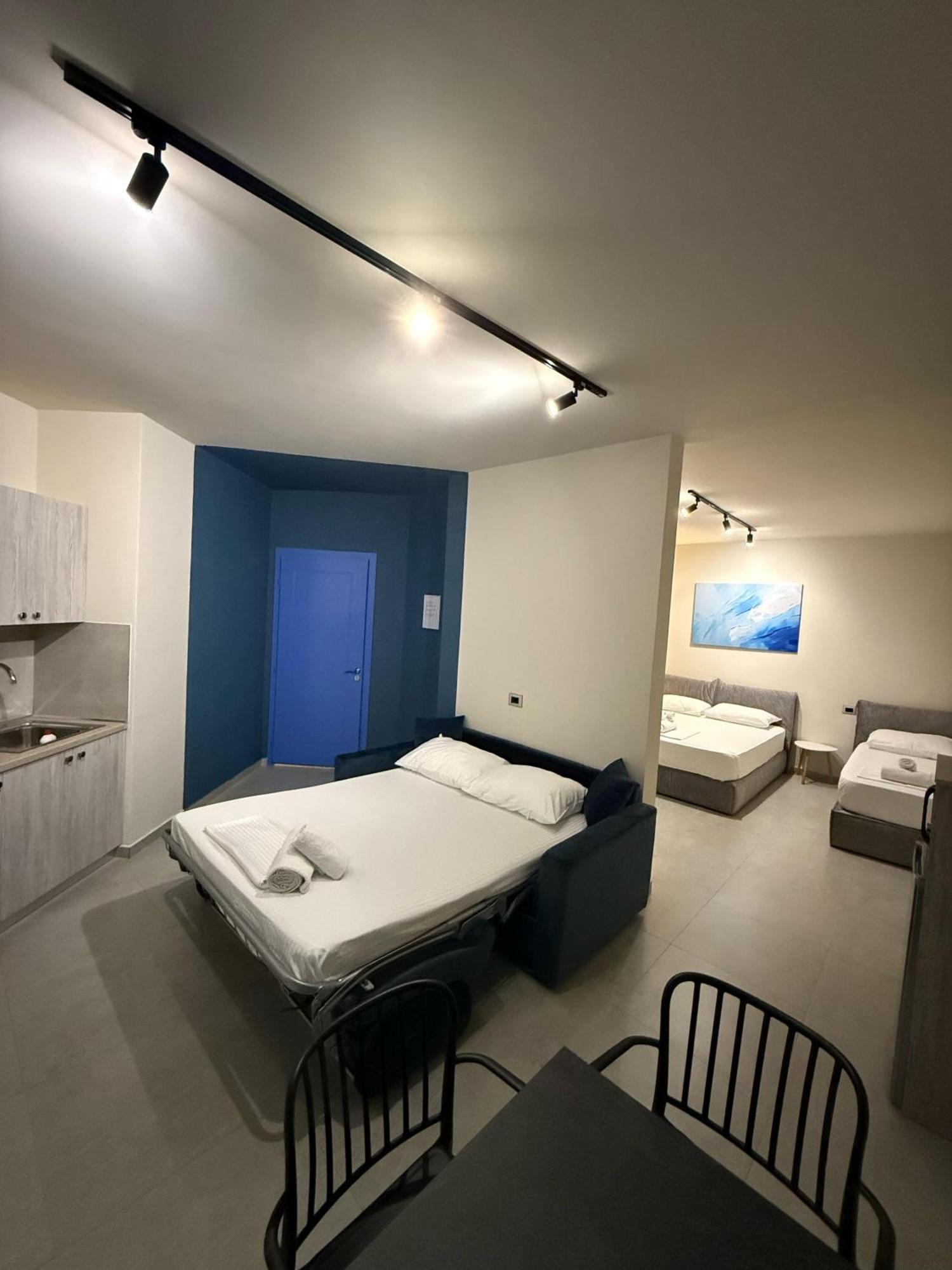 Stay-Five Rooms & Apartments Shkodër Dış mekan fotoğraf