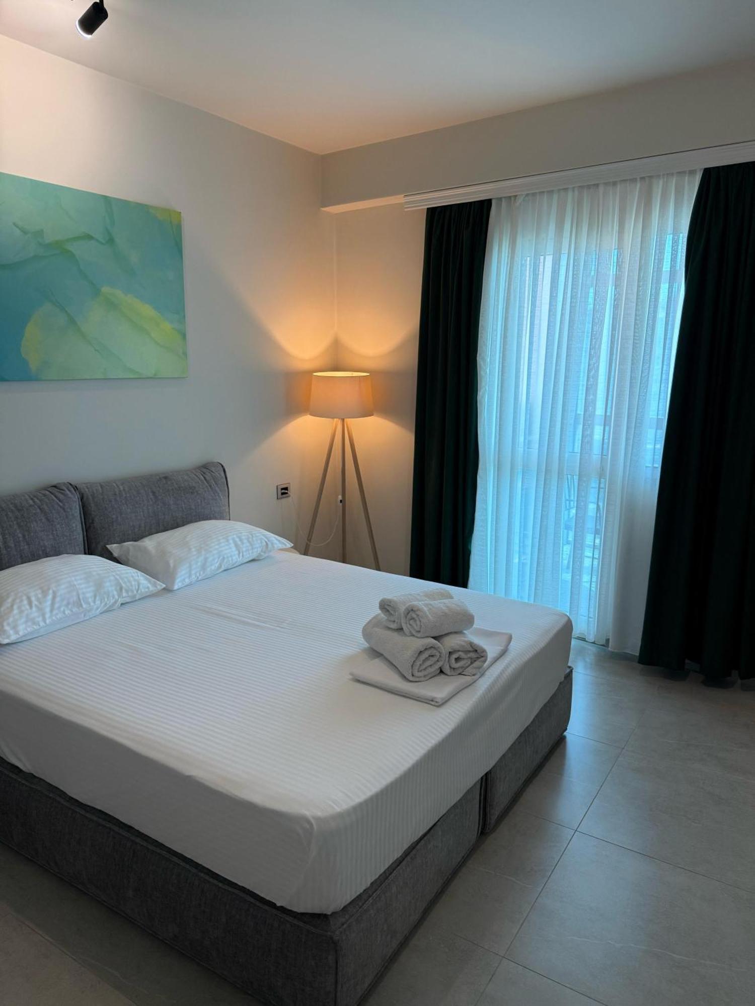 Stay-Five Rooms & Apartments Shkodër Dış mekan fotoğraf